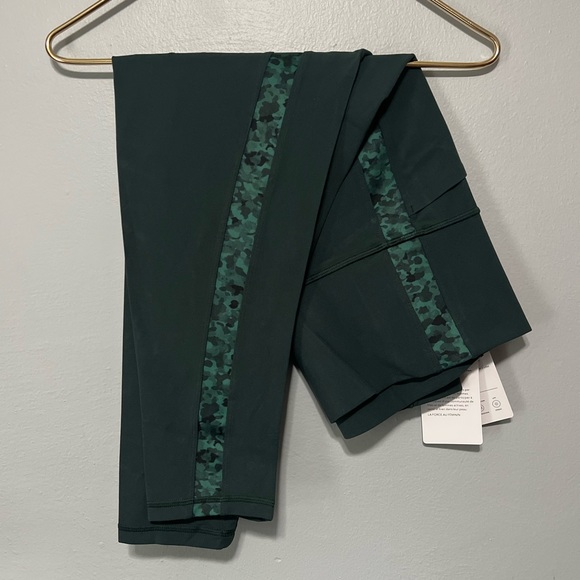 NWT Salutation Stash Serene 7/8 Leggings - Picture 5 of 10